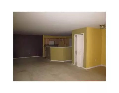 4021 Berkeley, Canton, MI 48188 photo 2