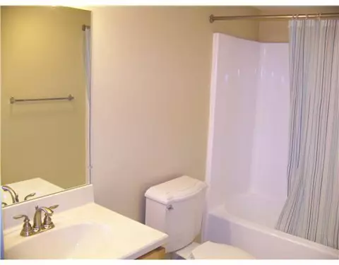 111 Fieldcrest St #202, Ann Arbor, MI 48103 photo 5