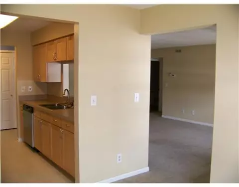 111 Fieldcrest St #202, Ann Arbor, MI 48103 photo 2
