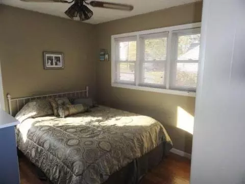 411 Falcon, Jackson, MI 49202 photo 12