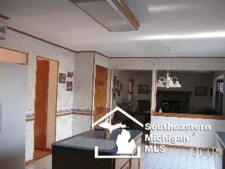 2170 Deer, Temperance, MI 48182 photo 12