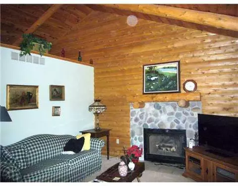 4750 Textile, Saline, MI 48176 photo 3