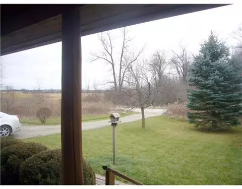 4750 Textile, Saline, MI 48176 photo 2