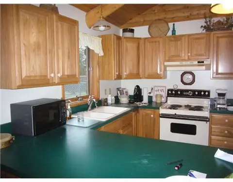 4750 Textile, Saline, MI 48176 photo 6