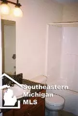 84 Washington, Monroe, MI 48162 photo 8