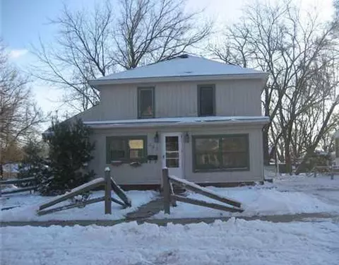 341 E Brks, Howell, MI 48843 photo 1