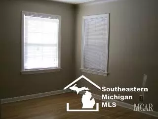 128 Stanford, Monroe, MI 48162 photo 2