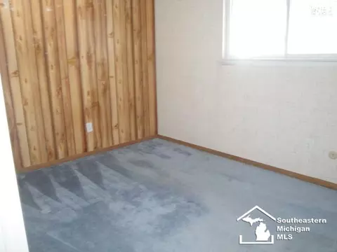 21044 Beech Daly, Brownstown, MI 48134 photo 6