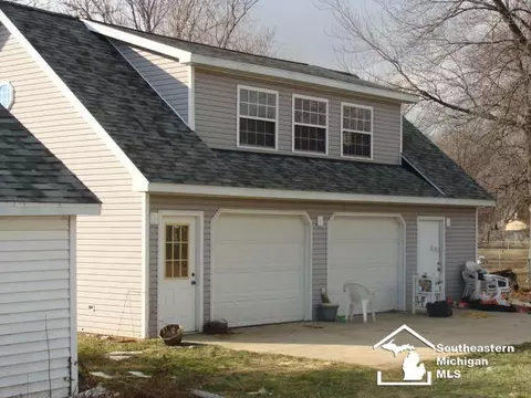 6339 E Dunbar, Monroe, MI 48161 photo 3