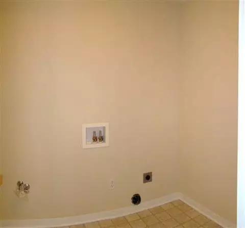 800 E Barrington, Jackson, MI 49203 photo 10