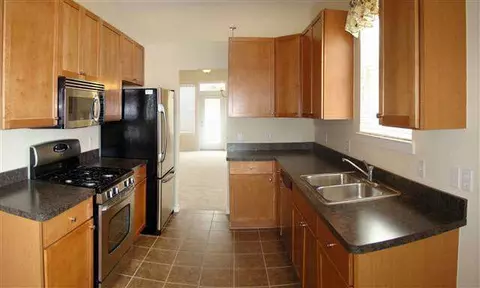 800 E Barrington, Jackson, MI 49203 photo 3