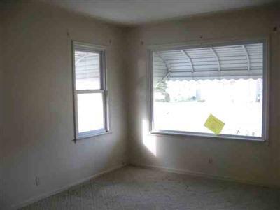 2709 Brandon St, Other, MI 48503 photo 5