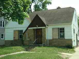 2811 Begole St, Other, MI 48504 photo 1
