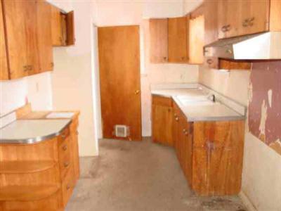 1410 Clancy Ave, Other, MI 48503 photo 3