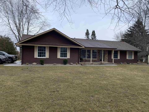 601 Cherry St, Standish, MI 48658 photo 1
