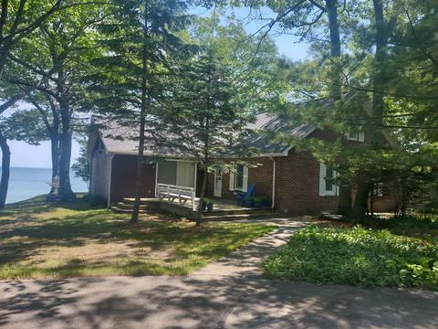 767 S Crescent Ave, Au Gres, MI 48703 photo 6