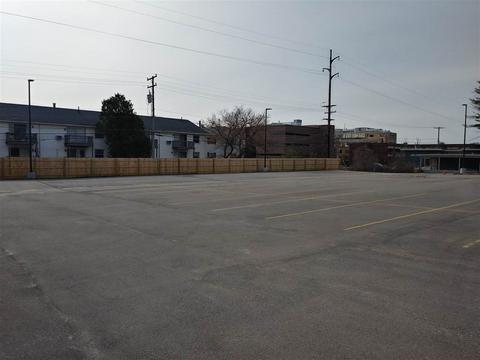 3525 W Front, Traverse City, MI 49684