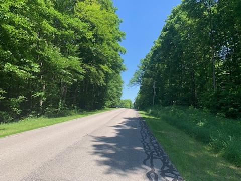 APT 20 Montgomery Lot: 20, Bellaire, MI 49615