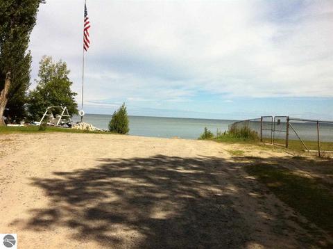 N/a S Huron, Au Gres, MI 48703 photo 4