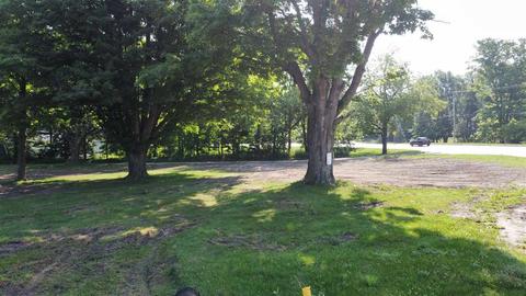 102 Iroquois #LOT : D, Elk Rapids, MI 49629