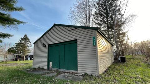 10414 Baker, Clio, MI 48420 photo 3