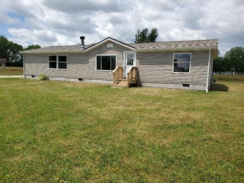 7059 Aagimaak St, Mount Pleasant, MI 48858