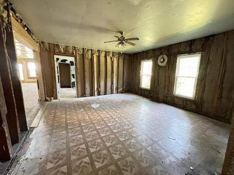 7989 E Fillmore Rd, Ithaca, MI 48847 photo 8