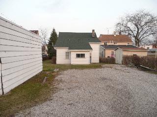 414 Cass St, Monroe, MI 48161 photo 2
