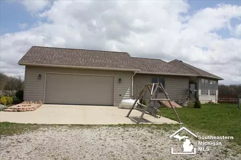 8277 Scofield, Maybee, MI 48159 photo 5