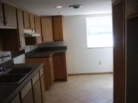 1817 E South, Jackson, MI 49203 photo 9