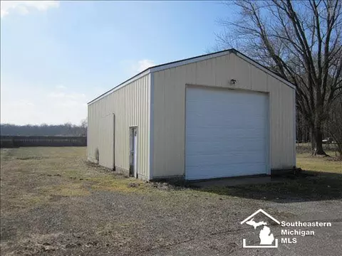 12525 Ostrander, Maybee, MI 48159 photo 2