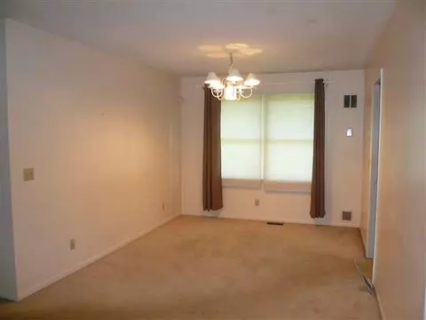 4841 Fleetwood, Jackson, MI 49201 photo 2