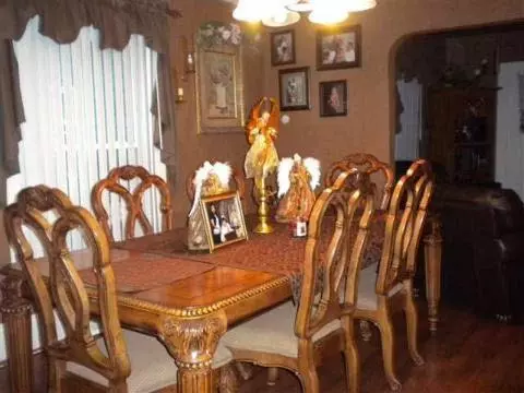 815 Bush, Jackson, MI 49202 photo 2
