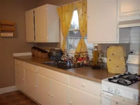 815 Bush, Jackson, MI 49202 photo 6