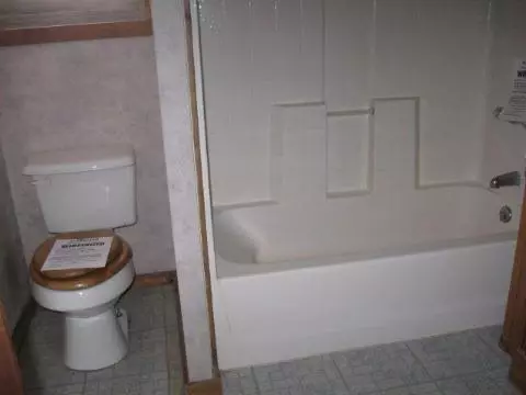 224 Ballard, Jackson, MI 49201 photo 4