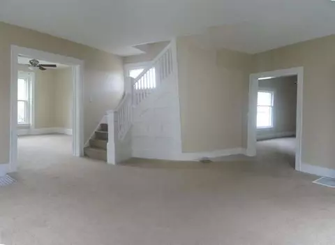 837 Center, Jackson, MI 49202 photo 3