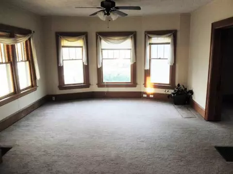 511 W Morrell, Jackson, MI 49203 photo 2