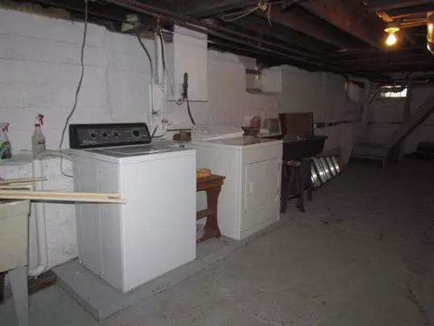 313 E Trl, Jackson, MI 49201 photo 12