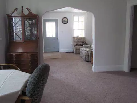 313 E Trl, Jackson, MI 49201 photo 4