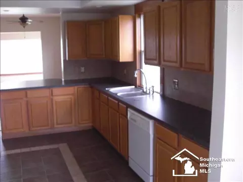 3196 N Custer, Monroe, MI 48162 photo 10