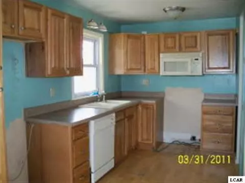 201 Bartlett, Clinton, MI 49236 photo 2