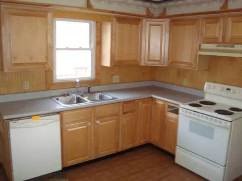 2310 Crest, Jackson, MI 49203 photo 3