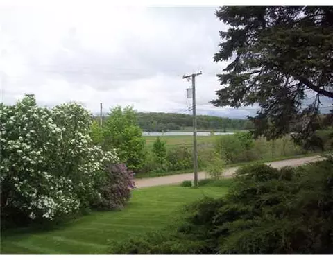7285 Textile, Saline, MI 48176 photo 10