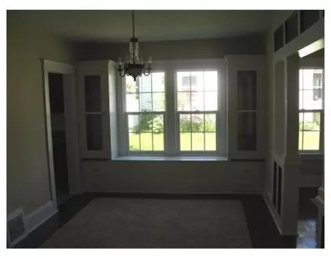 114 S Webster, Jackson, MI 49203 photo 5