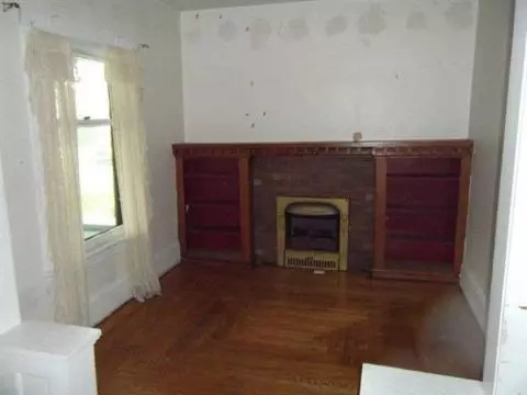 806 Third, Jackson, MI 49203 photo 4