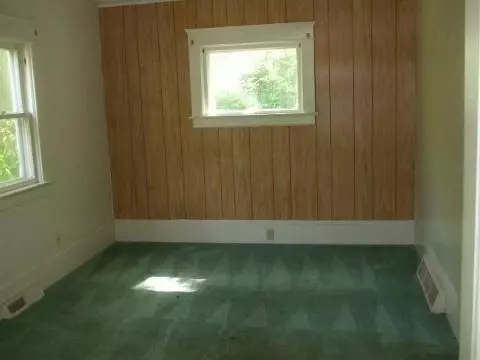 1207 S Jackson, Jackson, MI 49203 photo 2