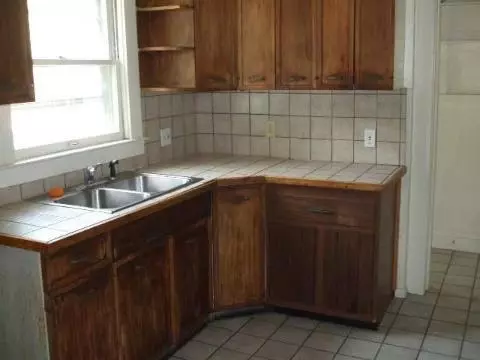 1207 S Jackson, Jackson, MI 49203 photo 4