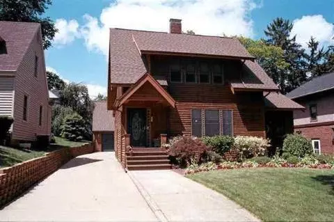 766 Oakridge, Jackson, MI 49203 photo 1