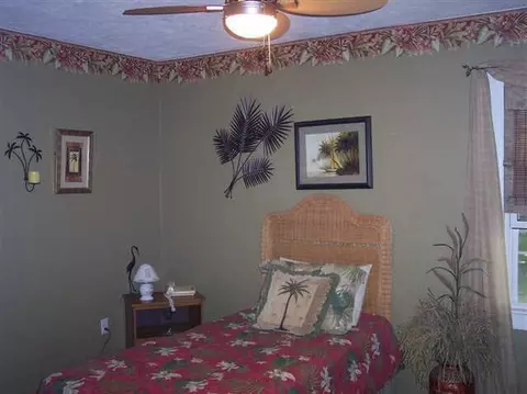 851 Concord, Jackson, MI 49202 photo 5