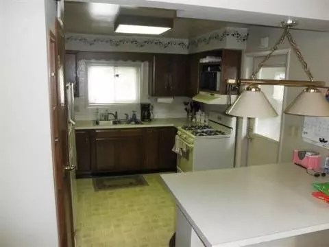 134 W Argyle, Jackson, MI 49202 photo 9